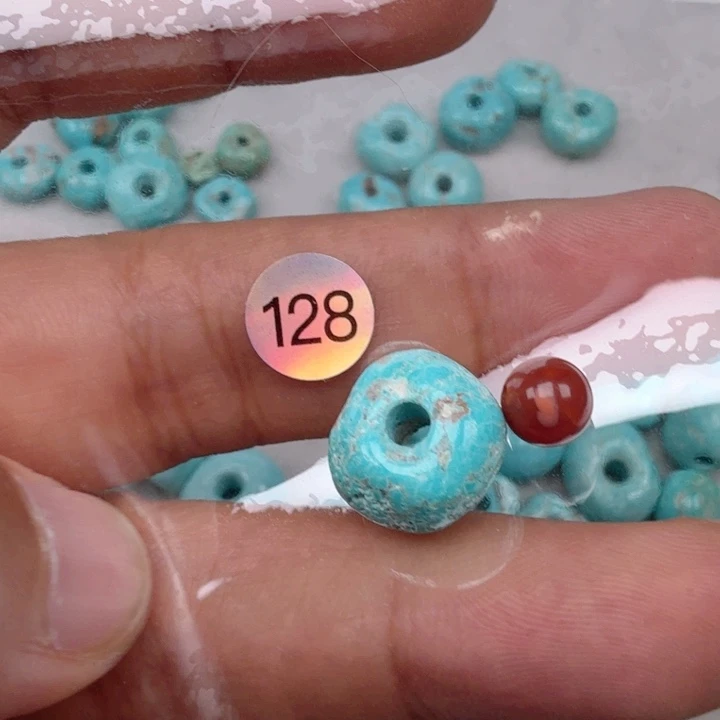 南红玛瑙未镶嵌珠宝奇石