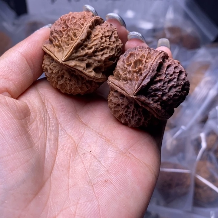 文玩核桃把件云南野生铁核桃79号38mm