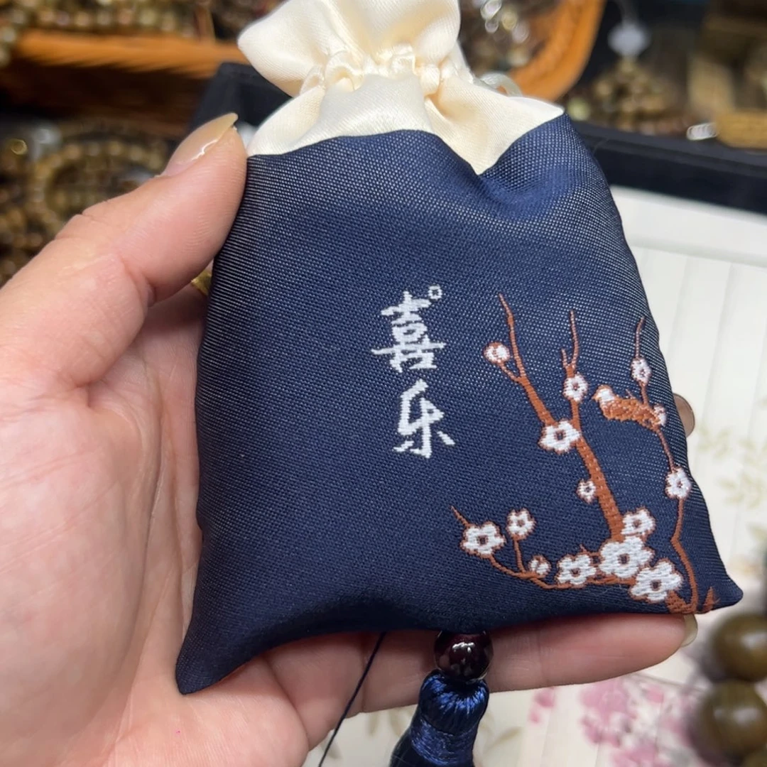 维腊木（绿檀）无事牌