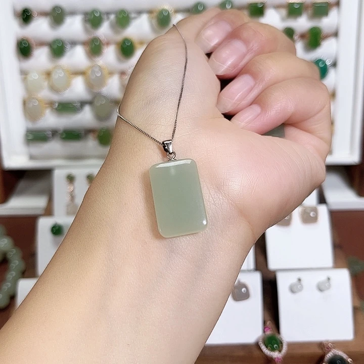 和田玉银S925镶嵌颈饰