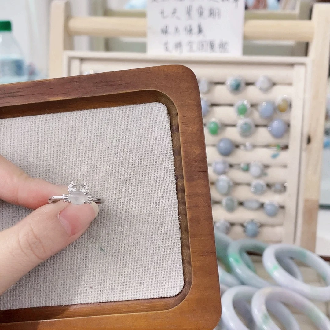 颈饰未镶嵌翡翠天然翡翠Ａ货