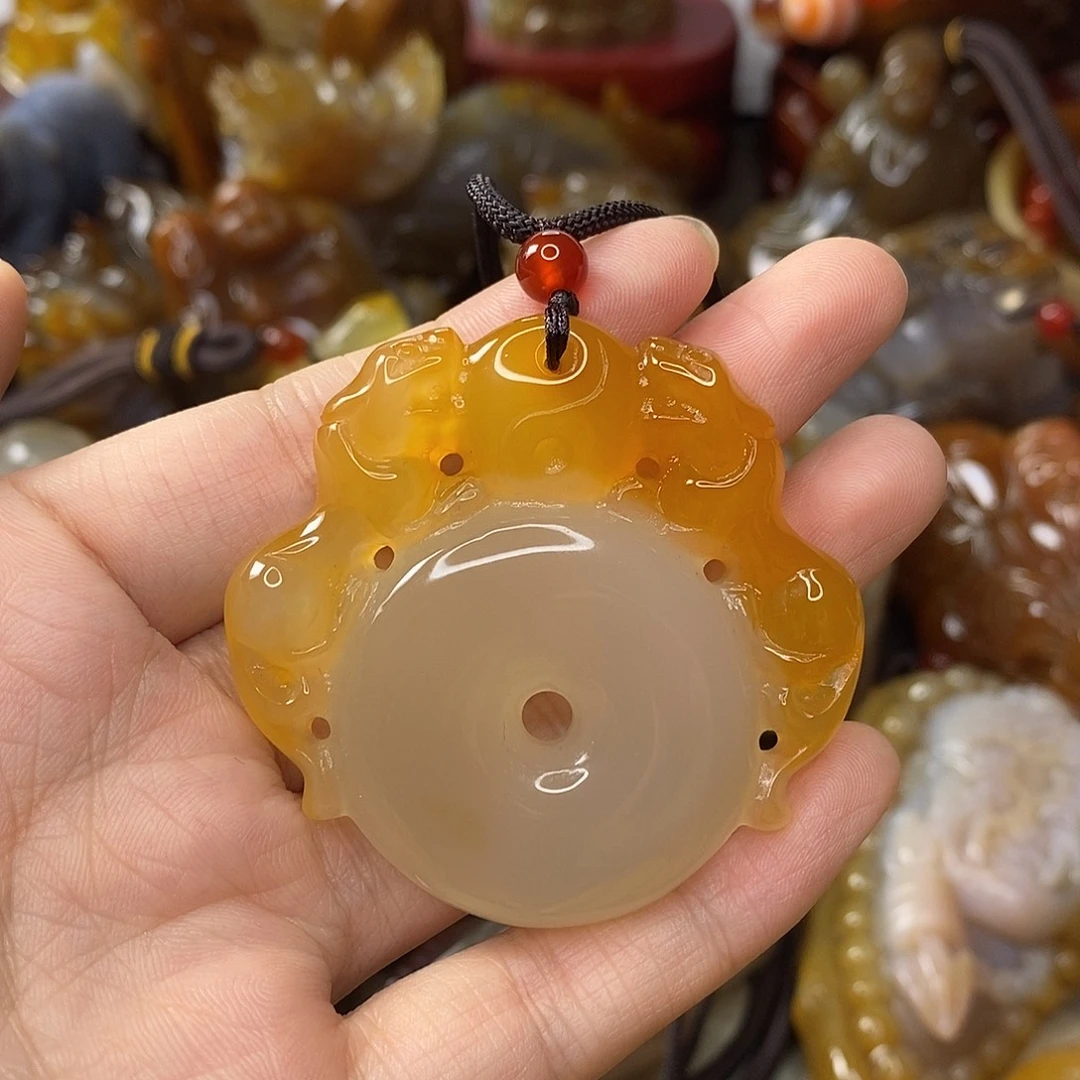 玛瑙/玉髓未镶嵌吊坠
