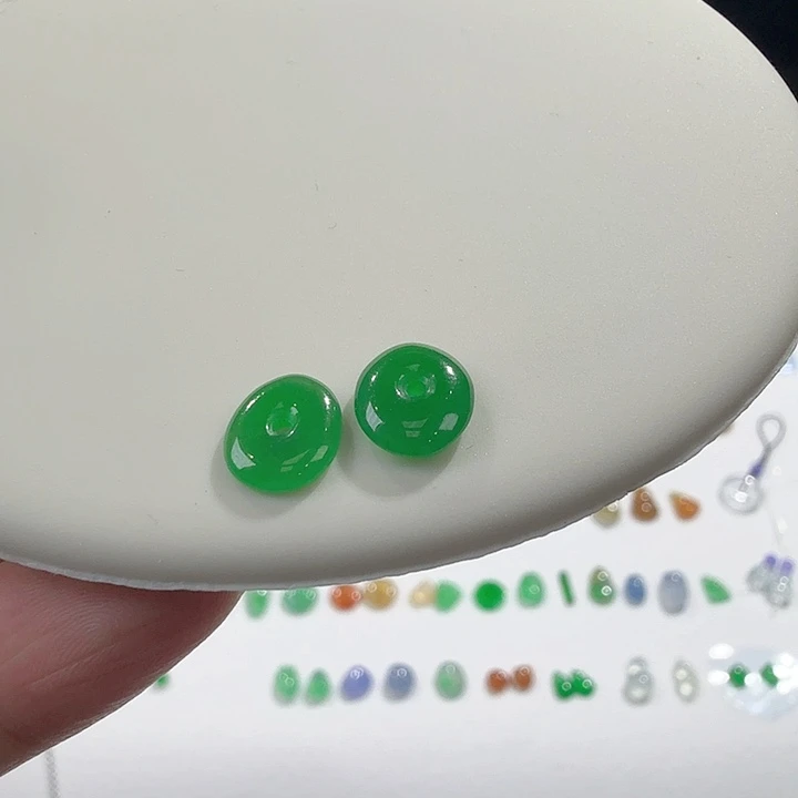 翡翠未镶嵌手链裸石风生水起