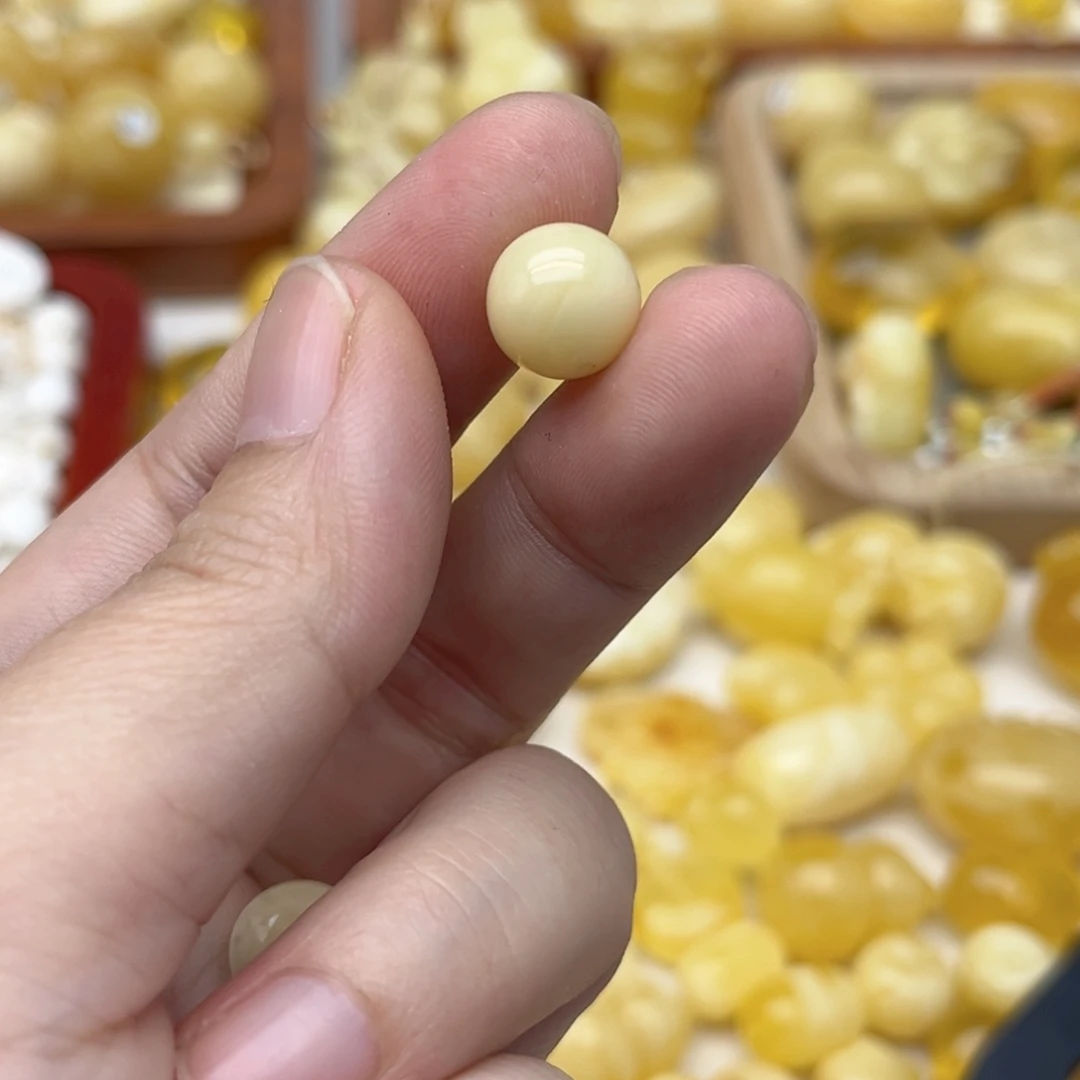 蜜蜡未镶嵌裸石天然