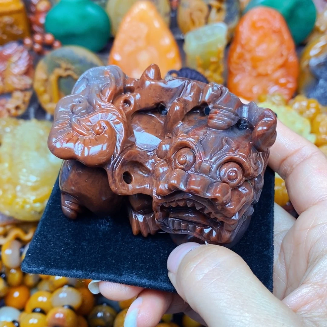 石英质玉（黄龙玉）未镶嵌颈饰