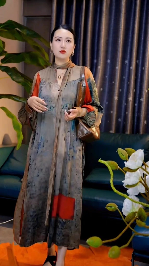 小众设计风格暗黑系真丝长袖连衣裙