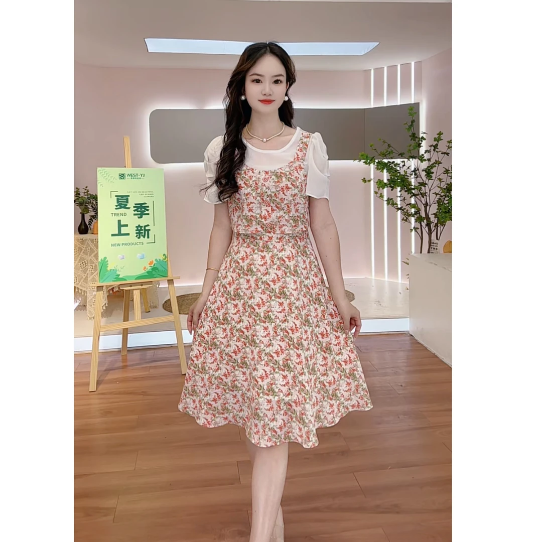 West·小个子夏季法式气质甜美减龄假两件拼接收腰碎花裙