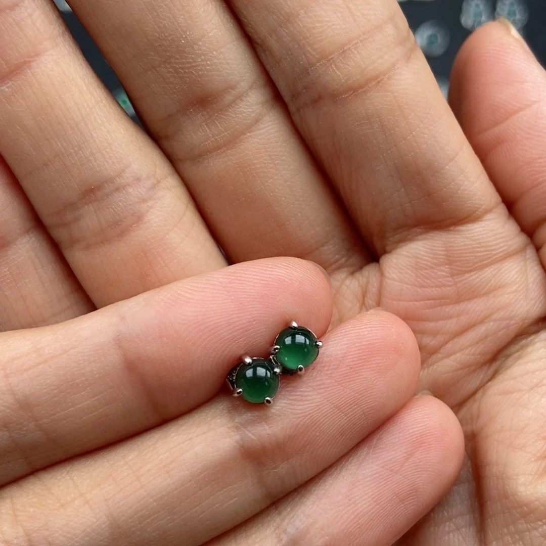 翡翠银S925镶嵌耳饰爱****菲翡翠首饰
