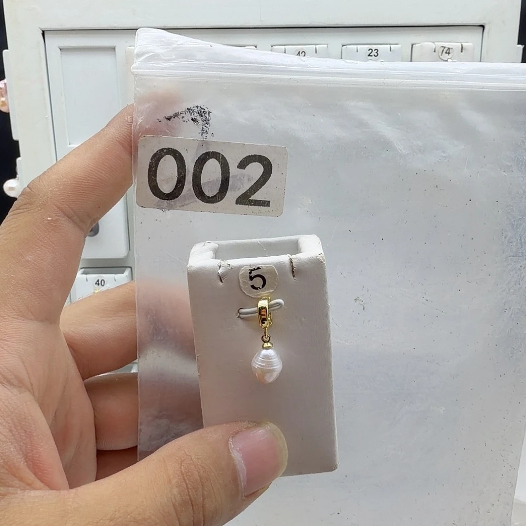 淡水珍珠合金颈饰