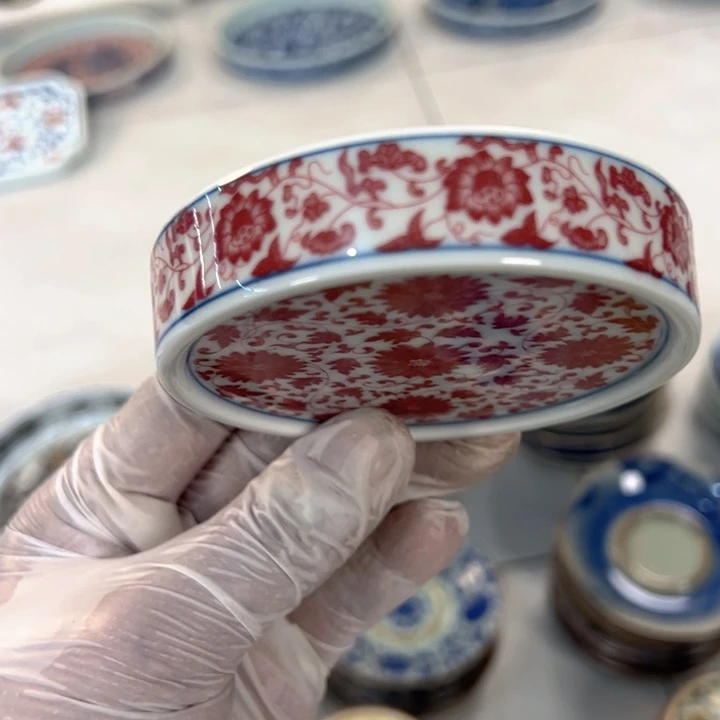 瓷片釉里红缠枝莲实心盖置全品