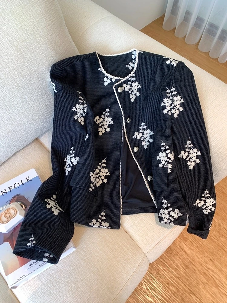 2025秋新款国风樱花刺绣高端设计感上衣新中式珠绣轻奢风外套女