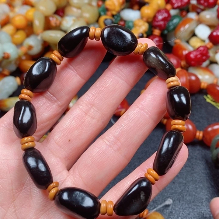 和田玉手链未镶嵌