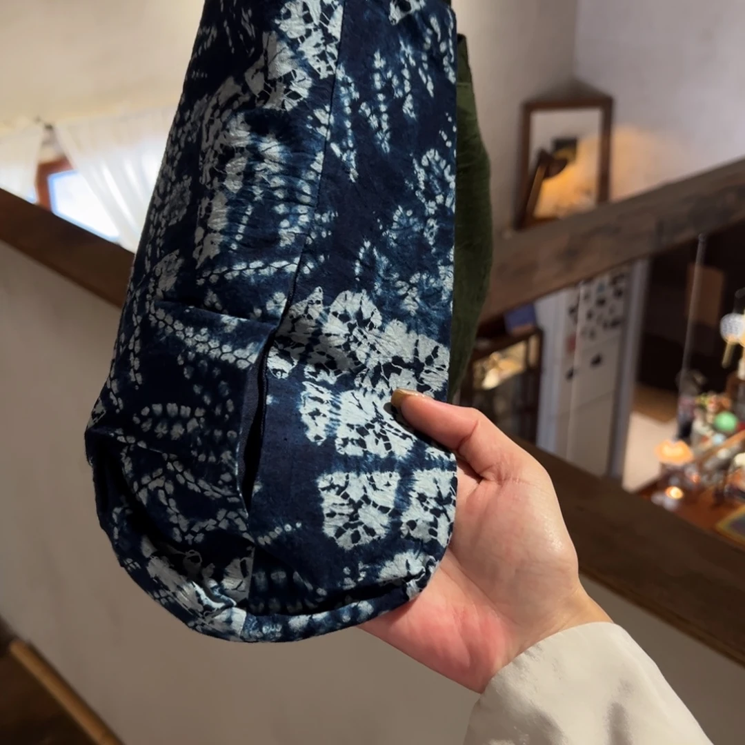 瓷片陶瓷。      陶瓷。