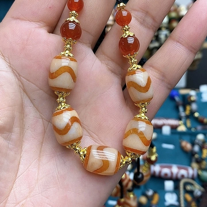 玛瑙/玉髓颈饰合金