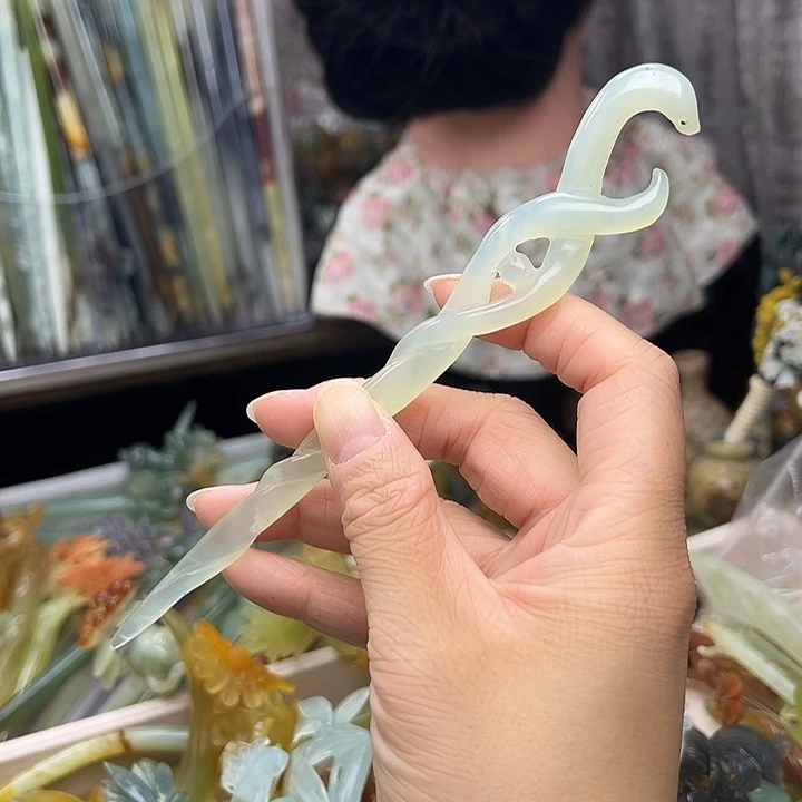 蛇纹石玉未镶嵌发簪