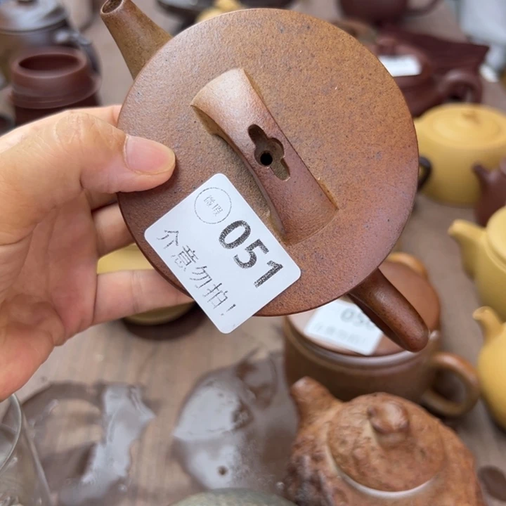 *****茶壶紫砂黄金段半手210