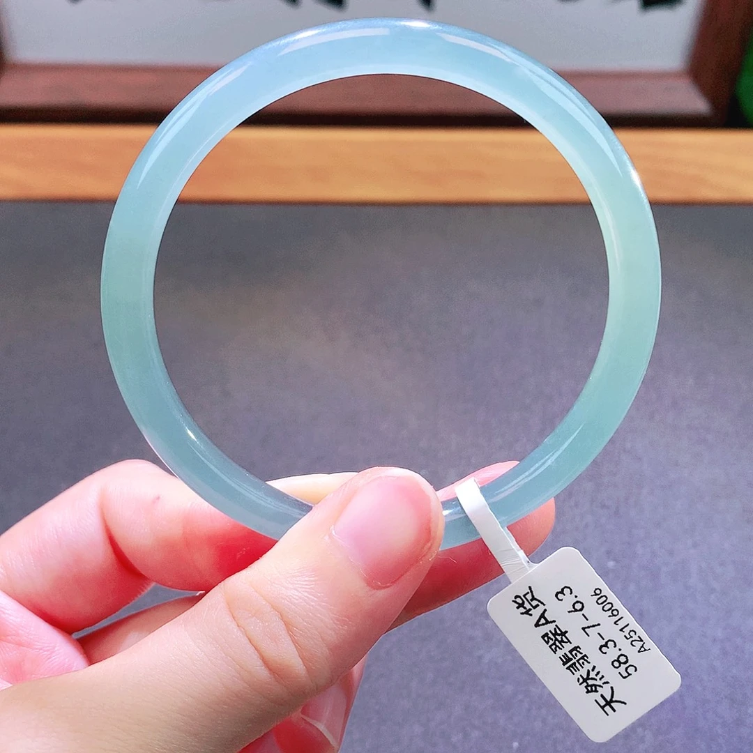 翡翠未镶嵌手镯天然翡翠