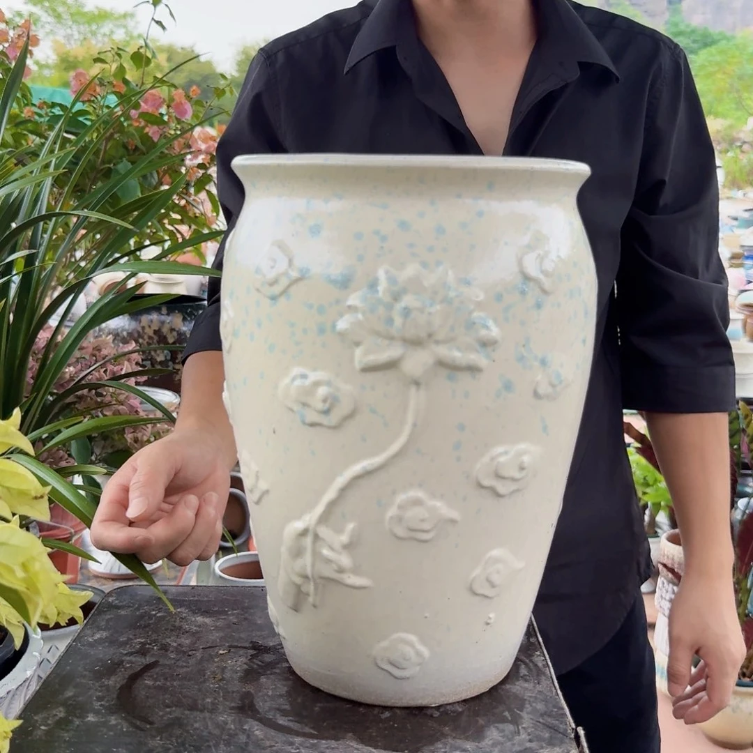 紫砂花盆口20高30（一个莲花白色老庄