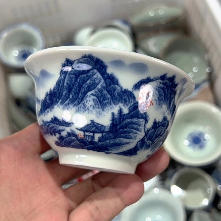 瓷片白青花万里江山压手杯微瑕