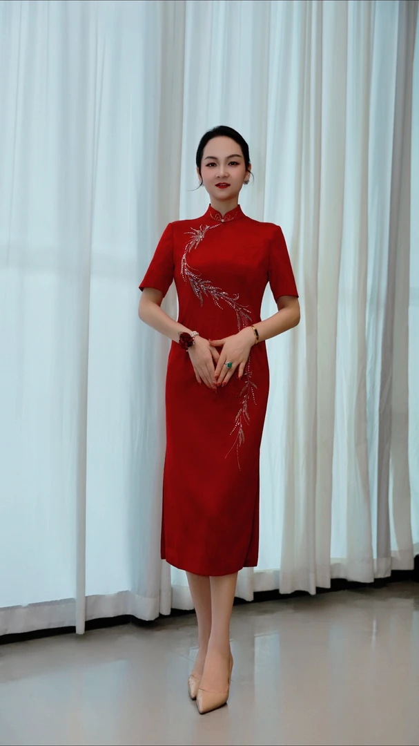 喜婆婆婚宴装醋酸镶钻年轻款高端连衣裙结婚礼服妈妈改良旗袍裙子