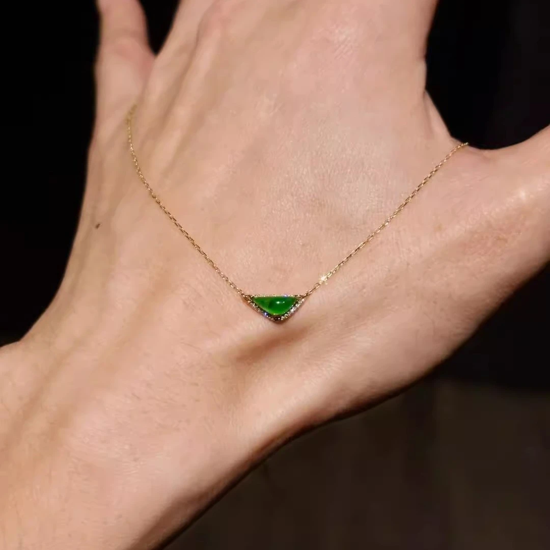 铜合金项链 新中式微镶三角形项链女轻奢小众锁骨链显白极细颈链