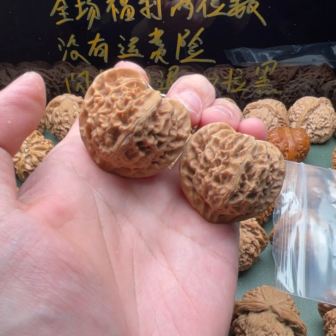 核桃把件A****n41全品桃心宫灯