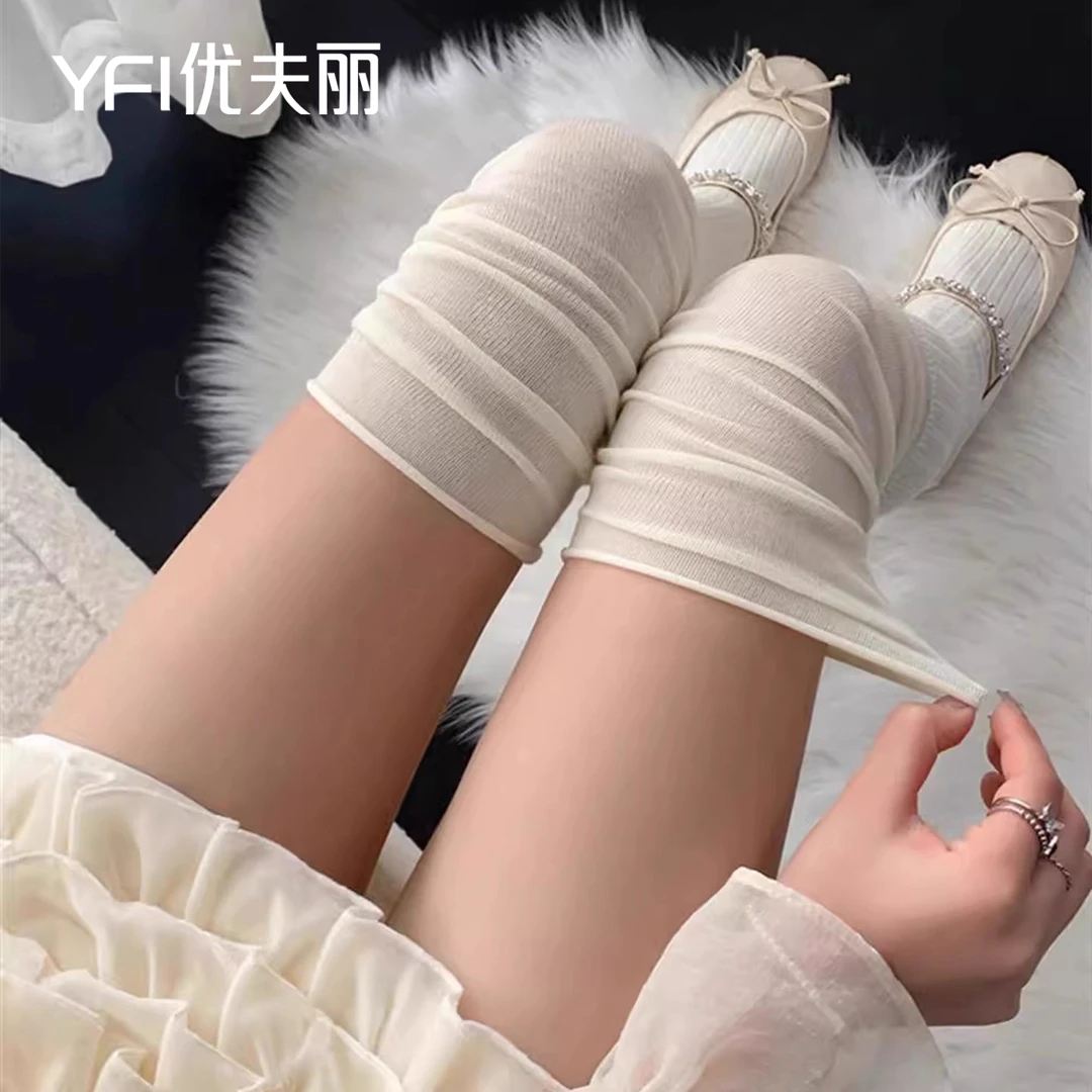 配靴子的袜子女长筒过膝袜白色秋冬款堆堆袜美拉德长筒靴jk小腿袜