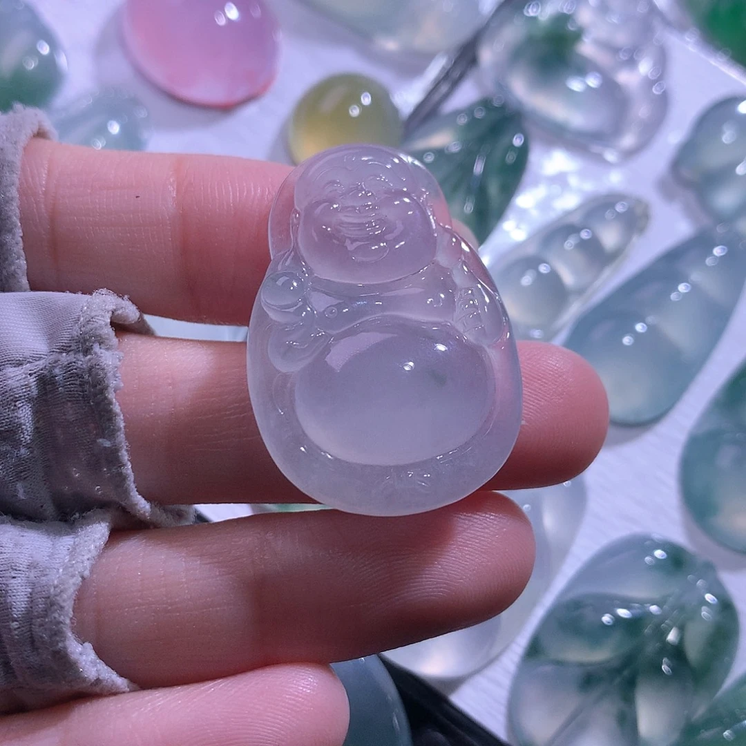 颈饰未镶嵌翡翠佛