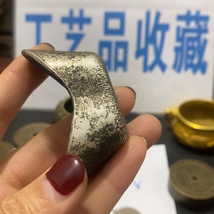 金属现在工艺品钱币