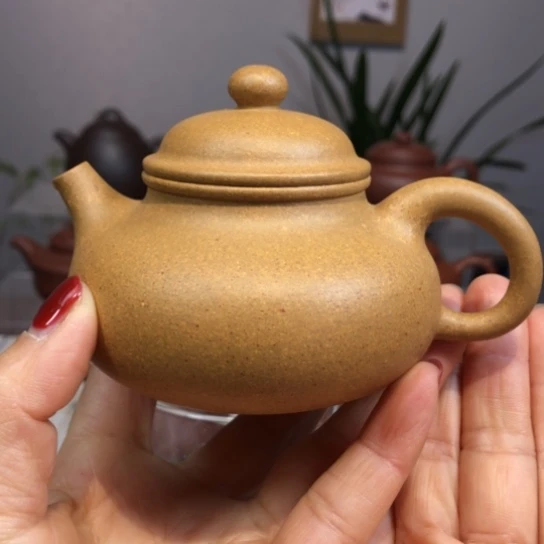 紫砂茶壶黄金段容天160c c
