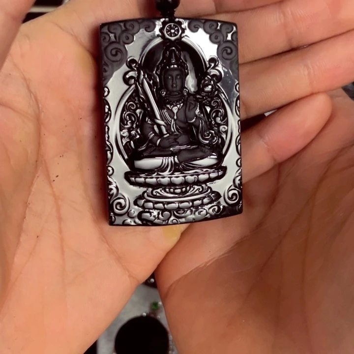 1***9翡翠未镶嵌颈饰虚空