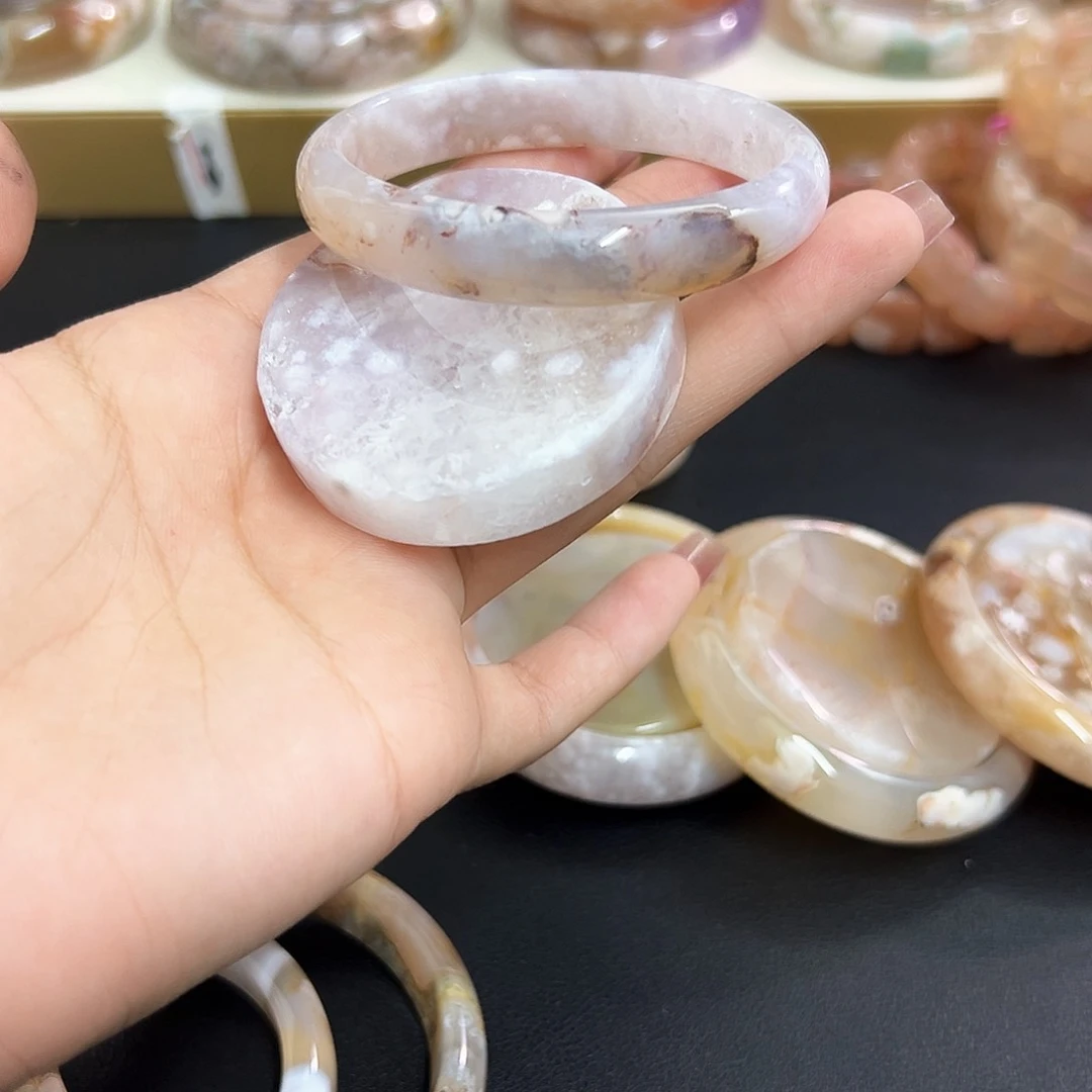 玛瑙/玉髓手镯未镶嵌53