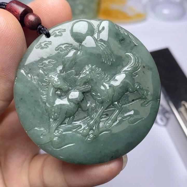 颈饰未镶嵌翡翠翡翠