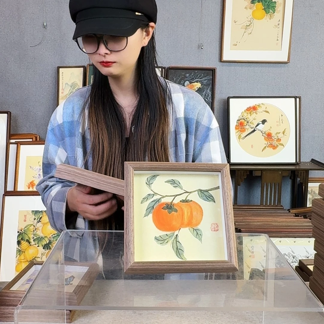 国画手绘带框尺寸：15*15