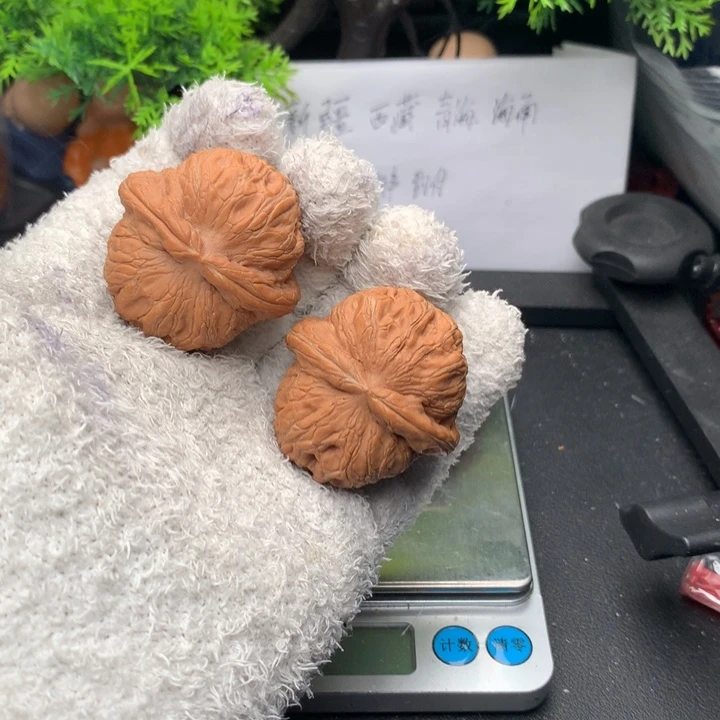 吊坠文玩核桃45元宝