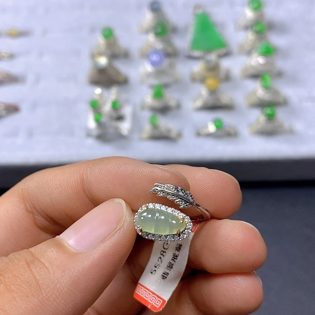 翡翠戒指银S925镶嵌50号