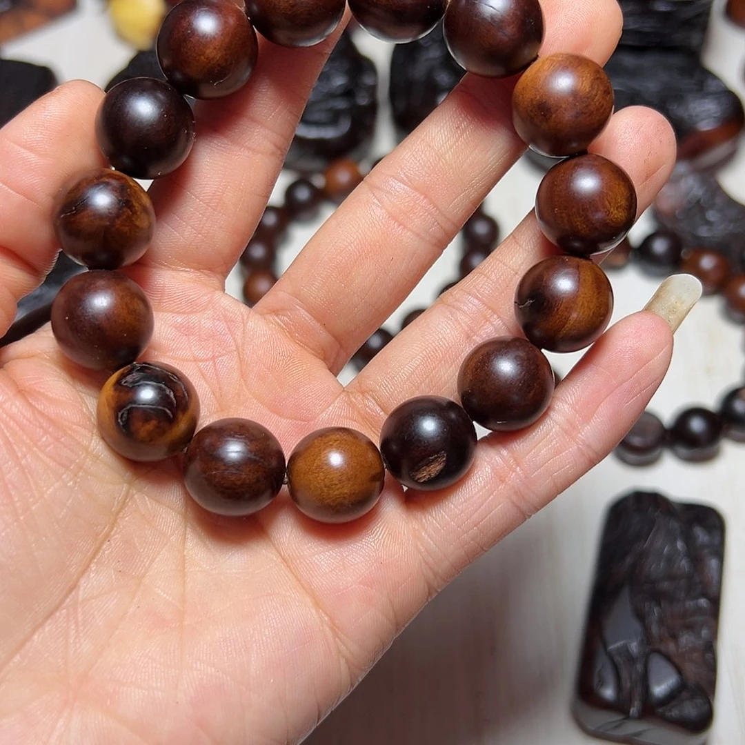 枣木白*直播间默认截图