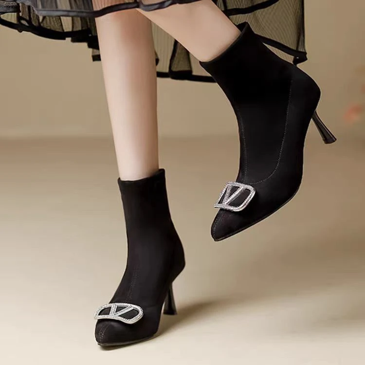 【万达撤柜】水钻精致复古时装百搭尖头细跟短靴瘦瘦靴女黑色秋冬