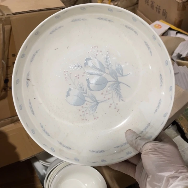 坦***克陶瓷盘子碗砂锅都有8ge