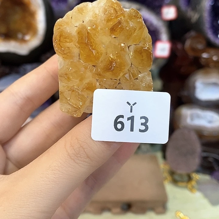 未镶嵌水晶大型摆件（非配饰）