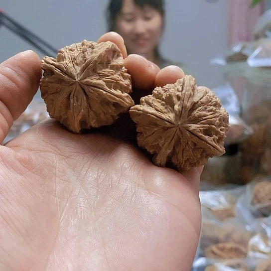 【闪购商品】把件文玩核桃四棱黄