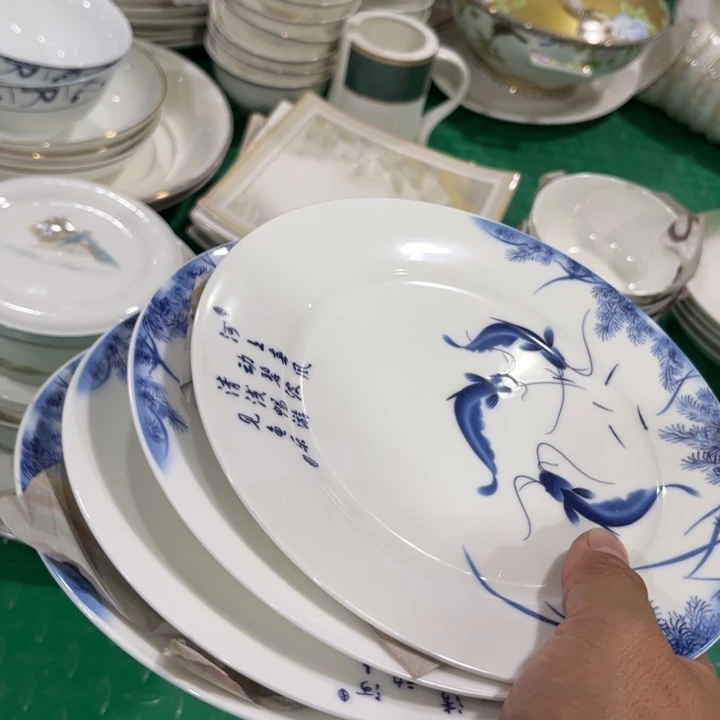 瓷片八寸浅盘四个哇塞