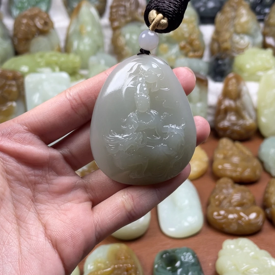 和田玉未镶嵌颈饰