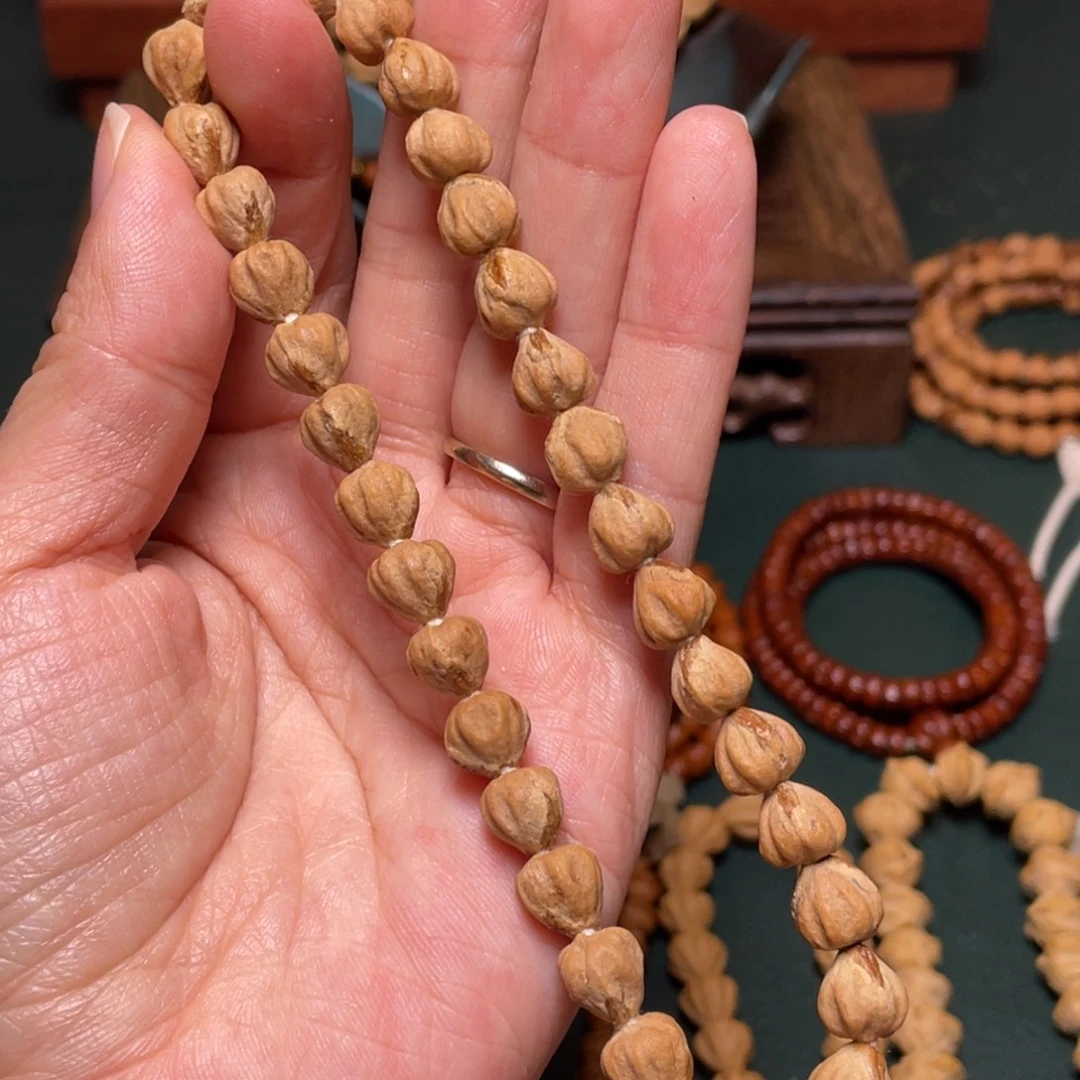 吊坠柏香籽/百香籽红芽莲花孤品7.9