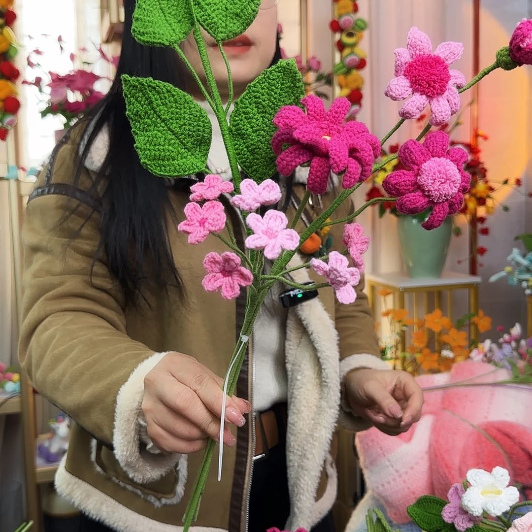 手工钩织设计花束