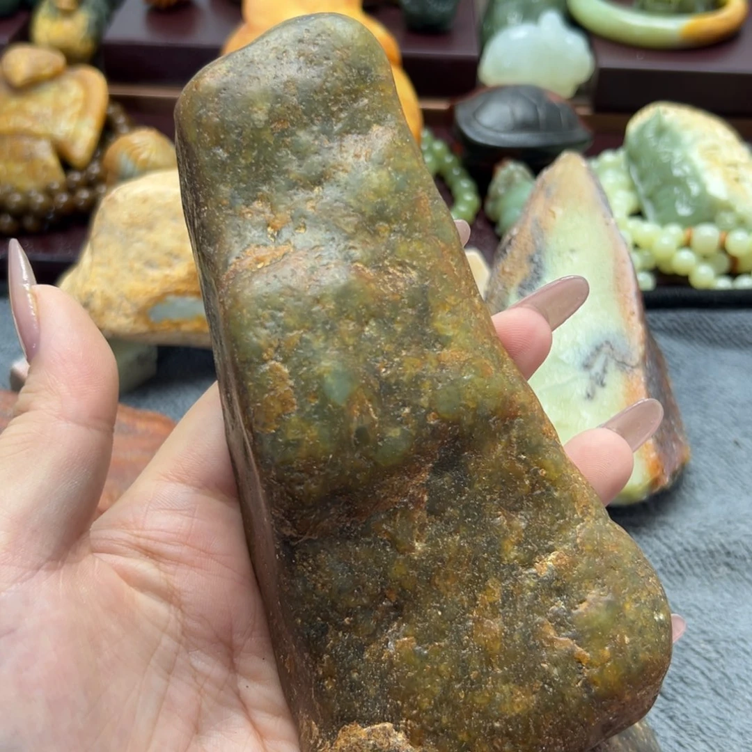 和田玉未镶嵌珠宝奇石