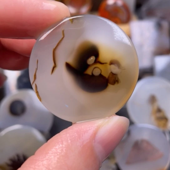 玛瑙/玉髓吊坠(赠链)未镶嵌