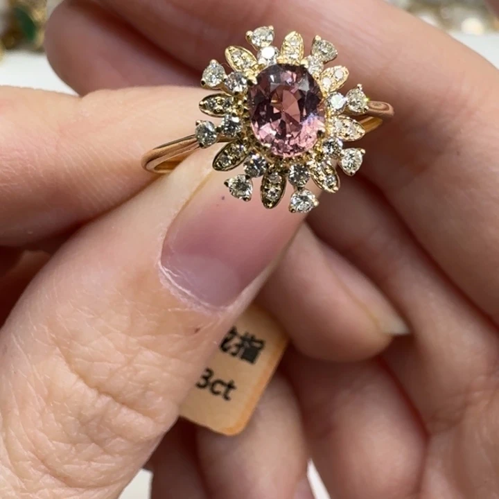 戒指蓝宝石18K金镶嵌