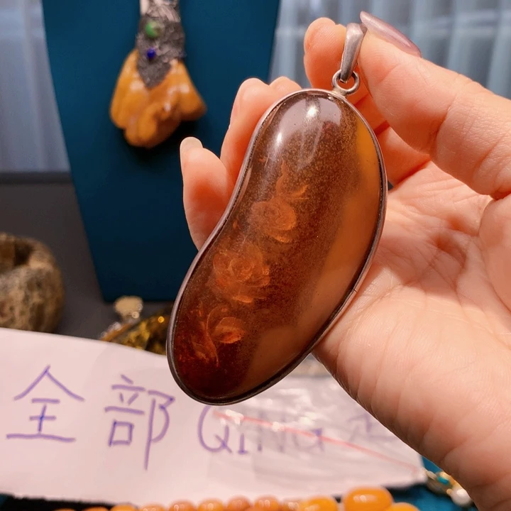 琥珀颈饰未镶嵌波兰设计款琥珀蜜蜡