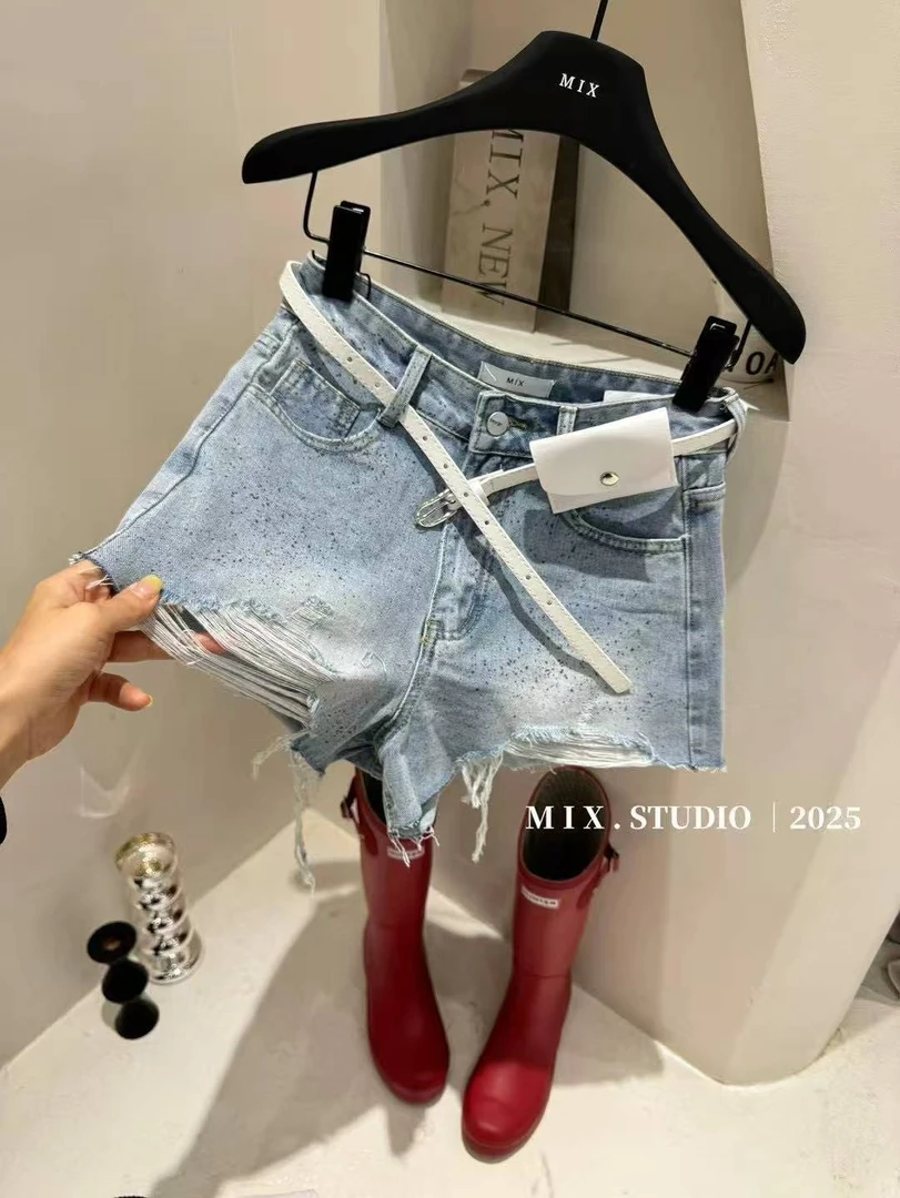 浅蓝美式喷漆磨破毛边牛仔短裤2025夏季新款显瘦辣妹牛仔短裤女